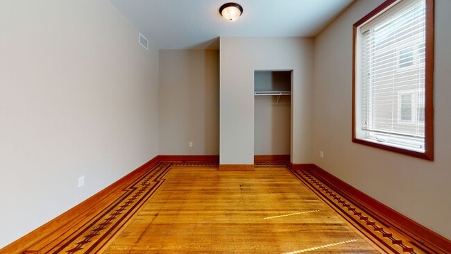 Foto del edificio - 1055 13th Ave SE