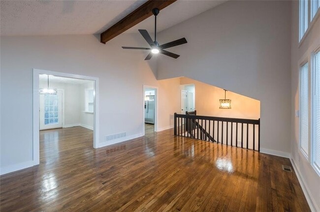 Building Photo - 237 Park Ave