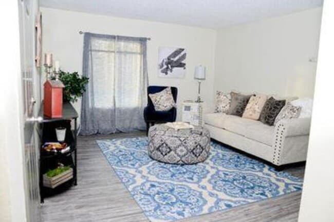 Foto del edificio - 7418 NW 10th St