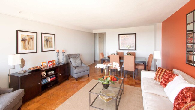 Cityview At Longwood Apartments Boston Ma Living And Dining Room With Parquet Hardwood Flooring Cityview At Longwood