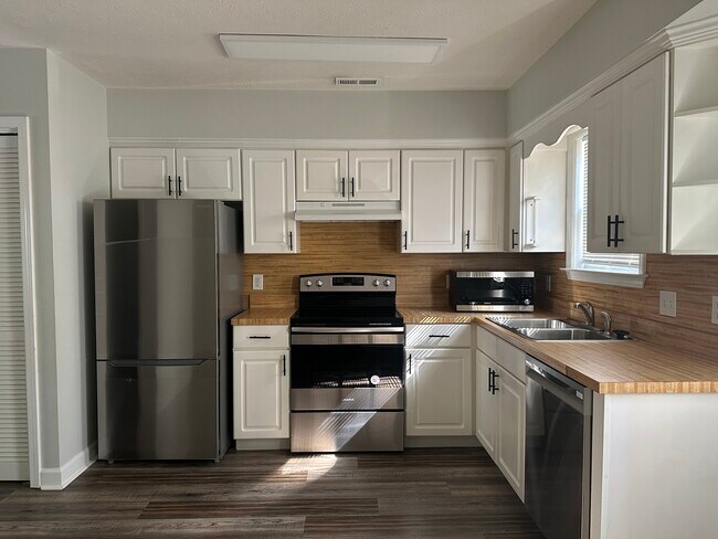 Foto del edificio - 6714 Jefferson Pl