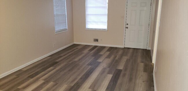 Foto del edificio - 4435 41st Pl N