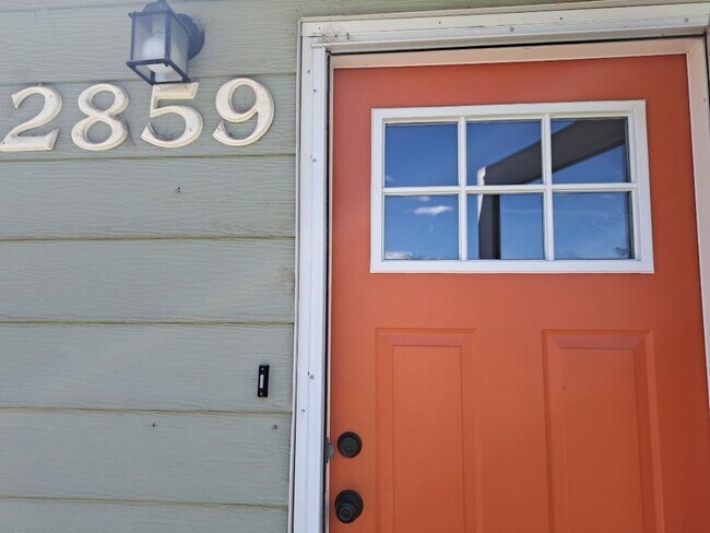 Foto del edificio - 2859 Hill Ave