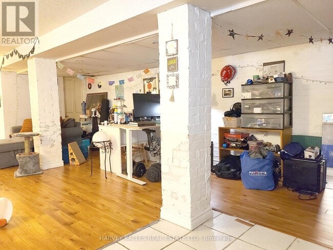 Photo du bâtiment - 600 Huron St