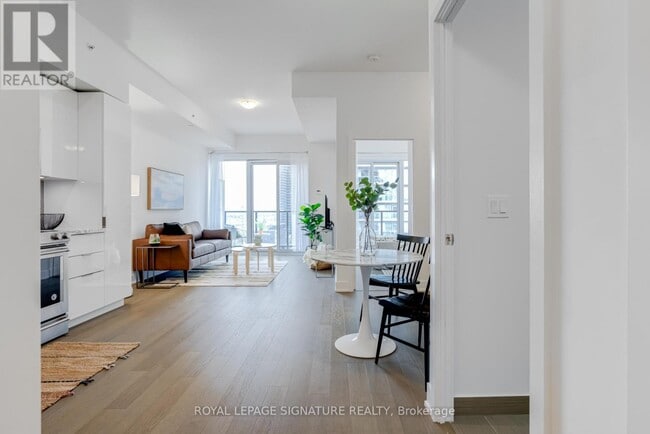 Building Photo - 30 Shore Breeze Dr