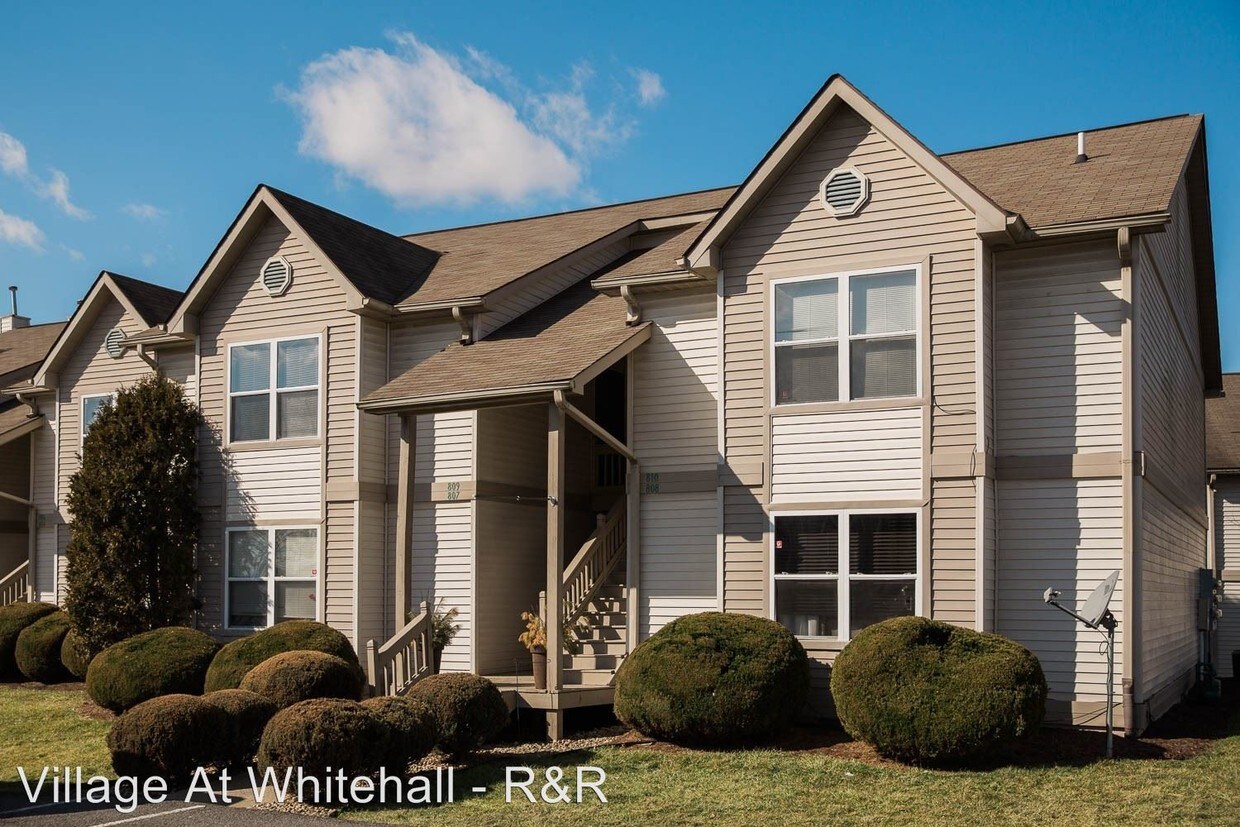 Building Photo - 701-722 Old Hickory Dr