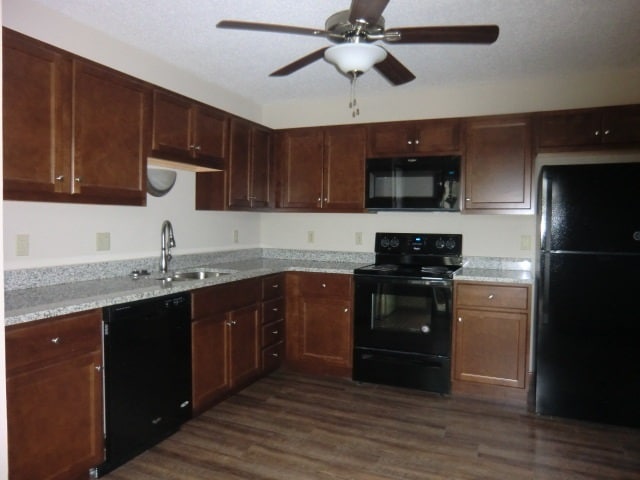 Building Photo - 28 Cherry Tree Ln