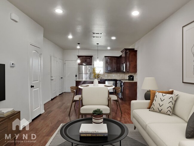 Building Photo - 610 Picnic Ct