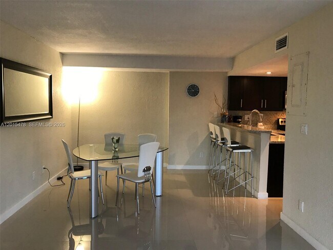 Building Photo - 15450 SW 85th Terrace