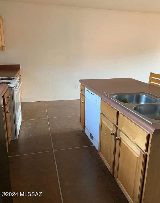 Foto del edificio - 320 E Blacklidge Dr