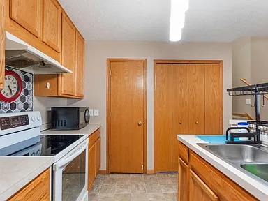 Foto del edificio - 7087 139th Ave NW