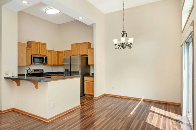 Building Photo - 7637 Century Blvd