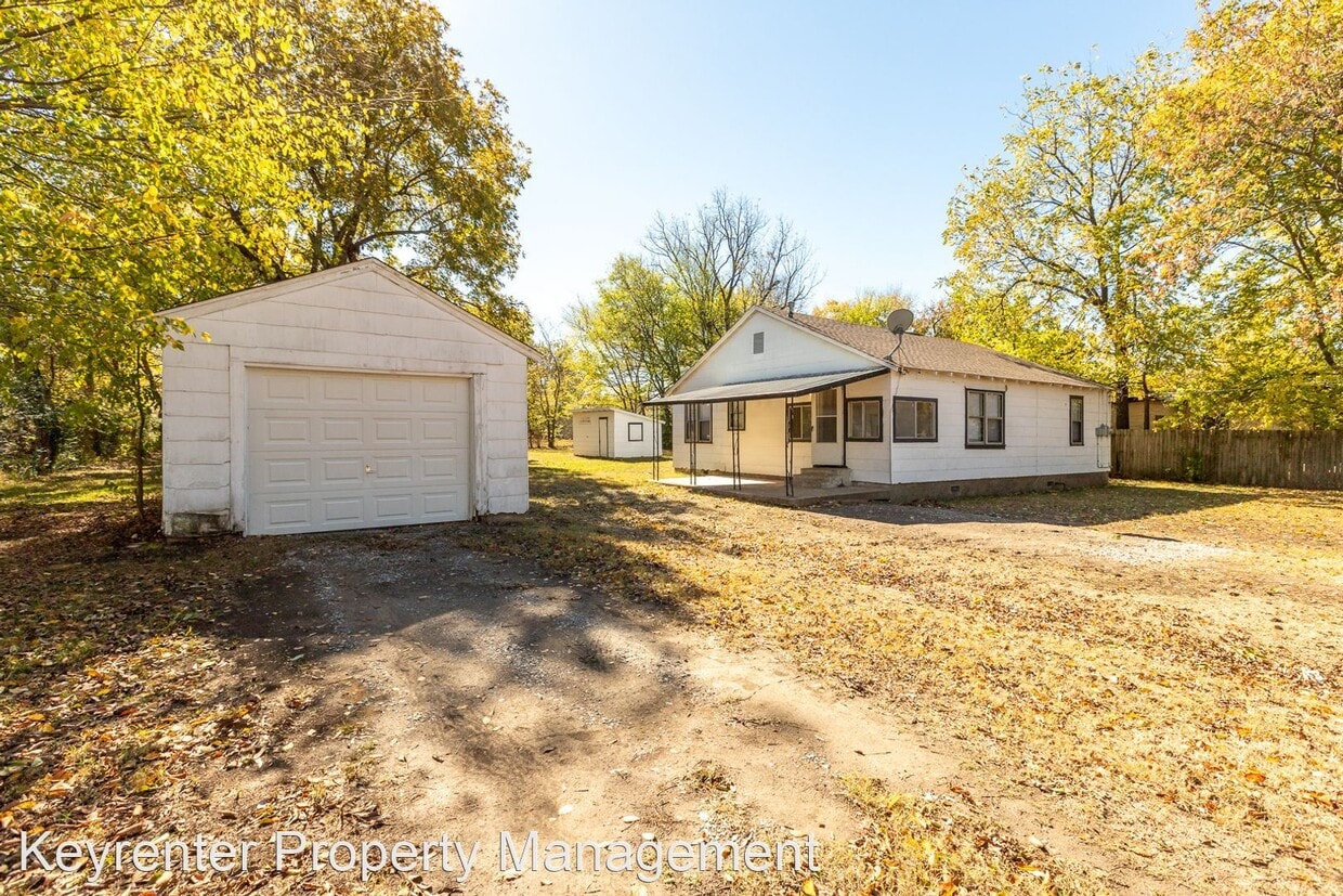 Primary Photo - 3 br, 1 bath House - 3816 W 59th St