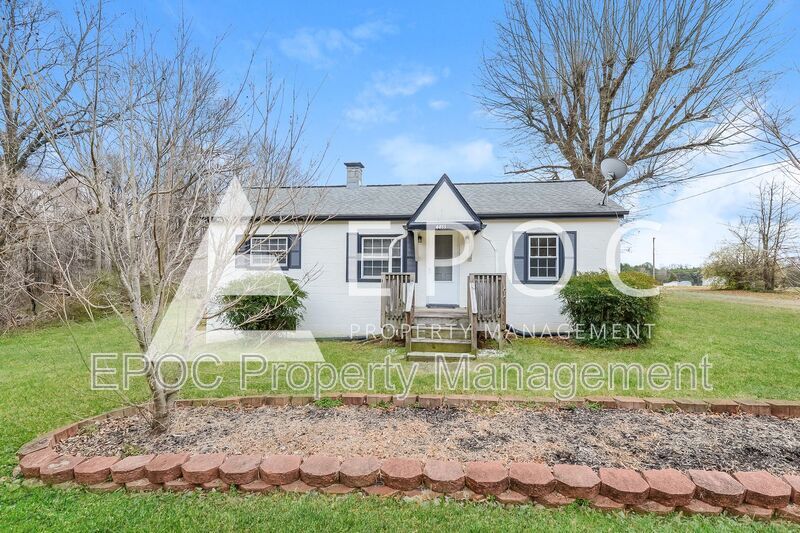 Primary Photo - 4451 New Walkertown Rd