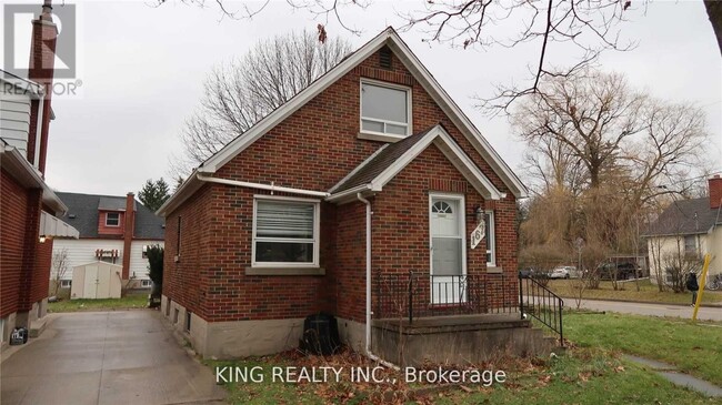 Building Photo - 167 Erb St. W