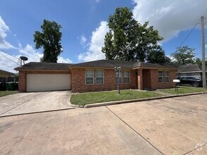Building Photo - 9511 Elmview Trace Ln
