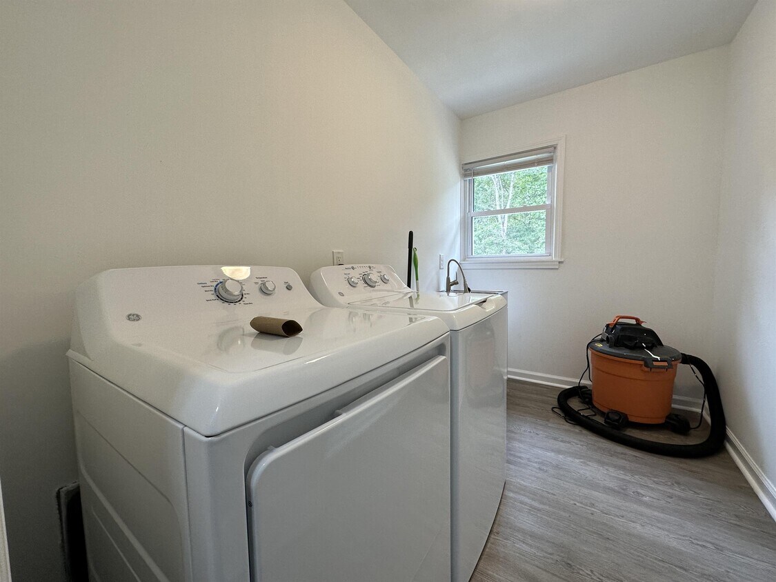 Primary Photo - 1802 Pritchard Pl