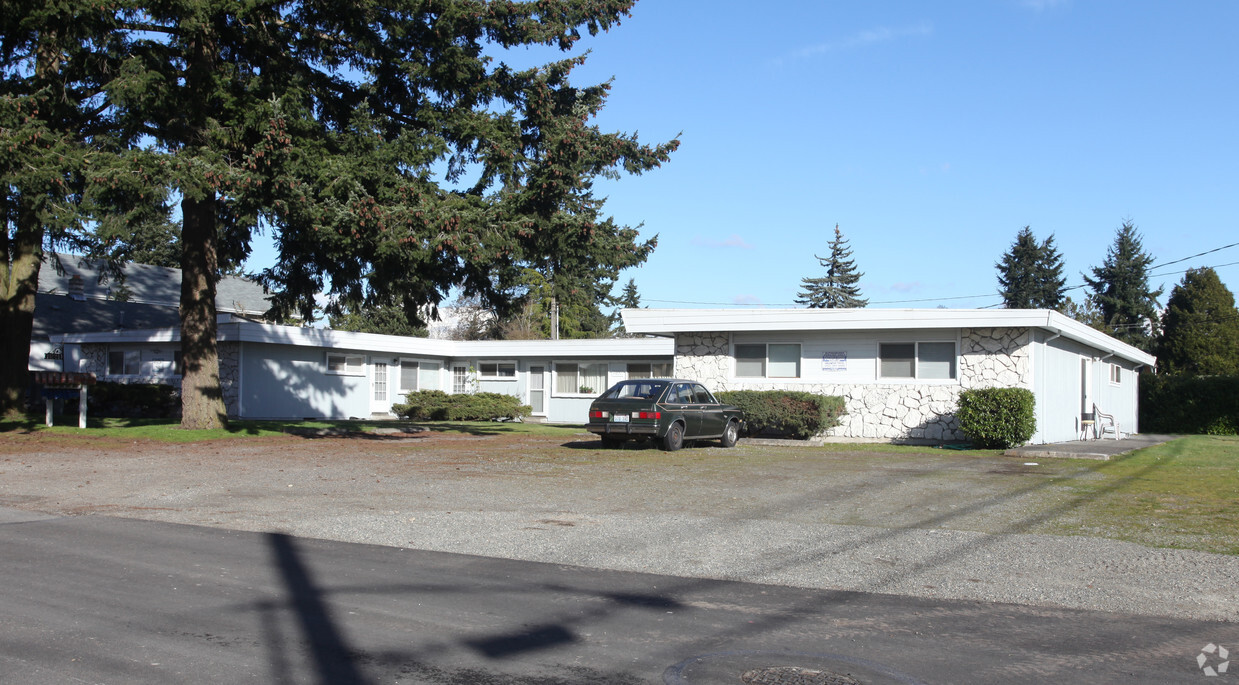Primary Photo - 11021 Kendrick St SW