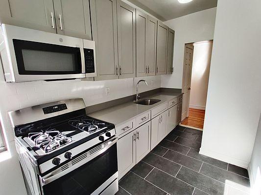 Foto principal - 1 bedroom in BRONX NY 10472