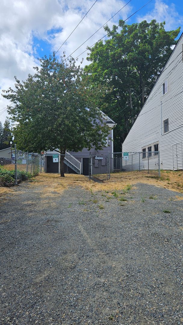 Foto del edificio - Super cute Duplex in heart of Tacoma (Uppe...