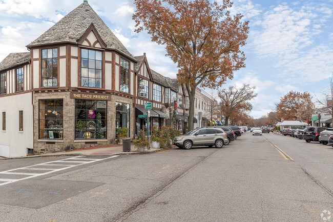 Pondfield Road has a variety of businesses from a coffee shop to a gastro pub in Bushwick.