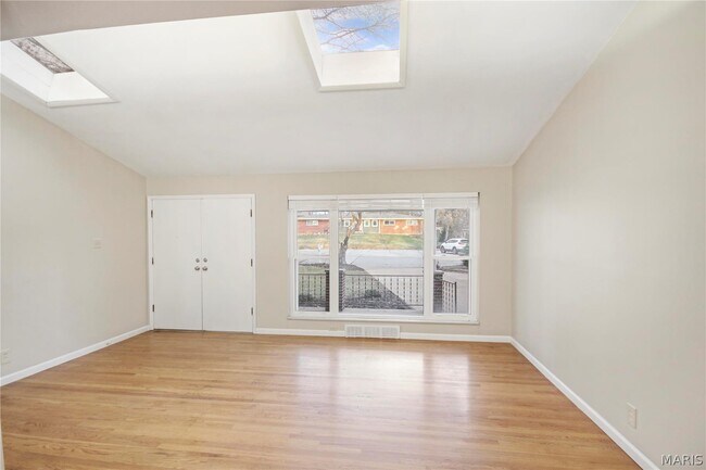 Foto del edificio - 2 Seawood Ct