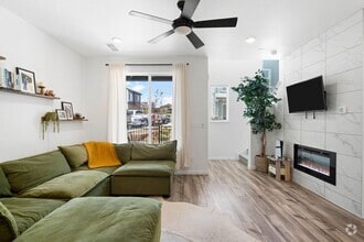 Building Photo - 459 Millwall Cir
