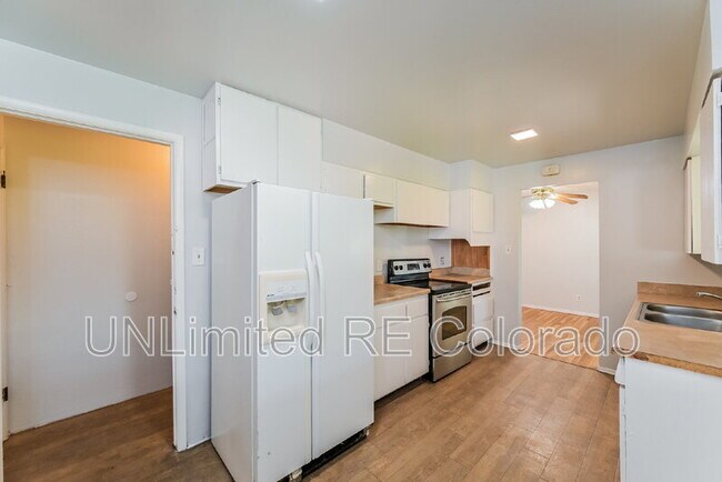 Foto del edificio - 3016 W Stanford Dr