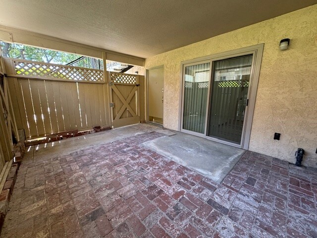 Foto del edificio - 5525 Capistrano Ave