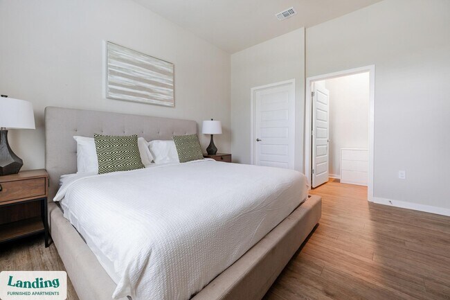 Building Photo - 4902 Cosmos Cir