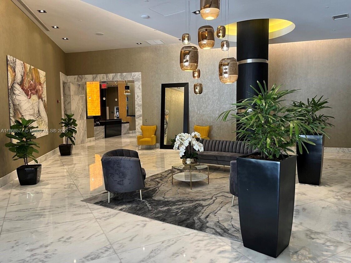Foto principal - 1250 S Miami Ave