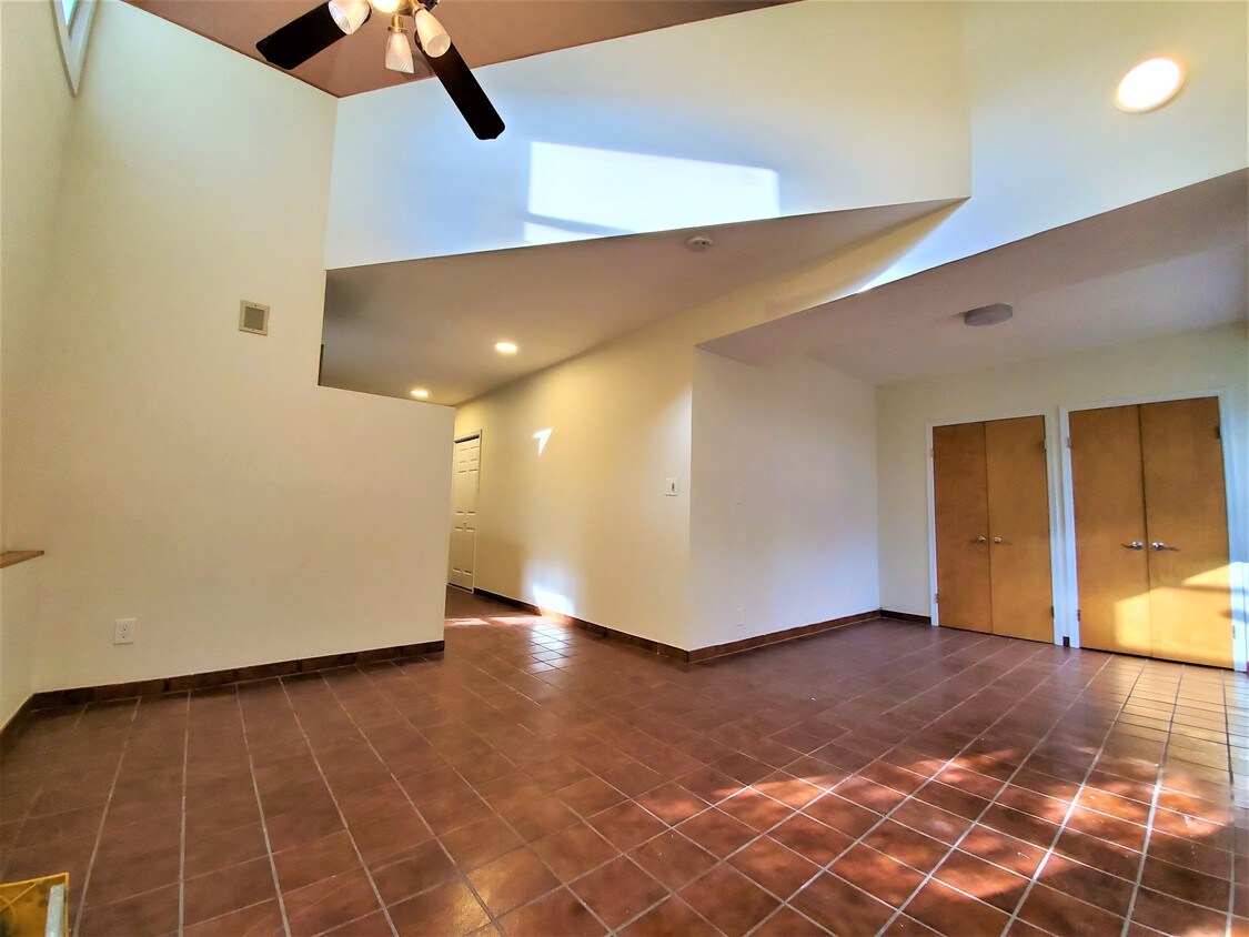 209 Clinton Pl, Hackensack, NJ 07601 Apartments in Hackensack, NJ