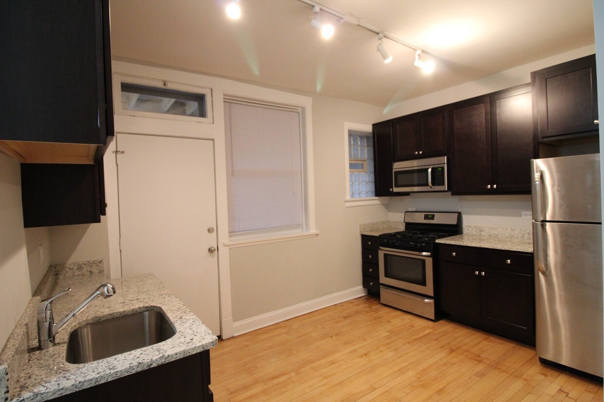Foto principal - 5340 N Paulina St