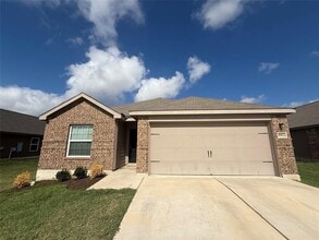 Building Photo - 18912 Quiet Range Dr