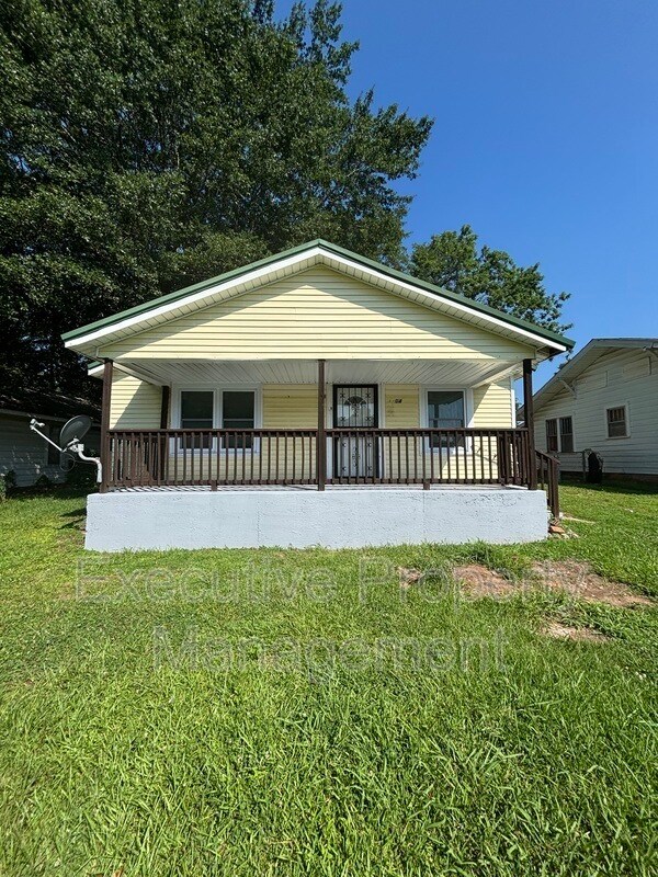 Foto principal - 1204 13th Ave N