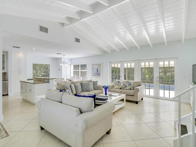 Foto del edificio - 1310 Manor Dr