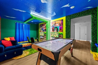 Building Photo - 4710 Sleepy Hollow Dr