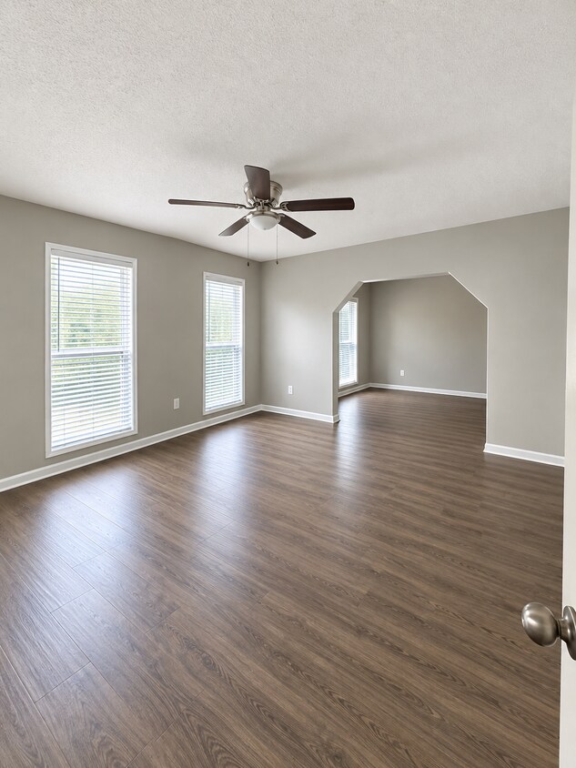 Building Photo - 3096 Claudette Rd