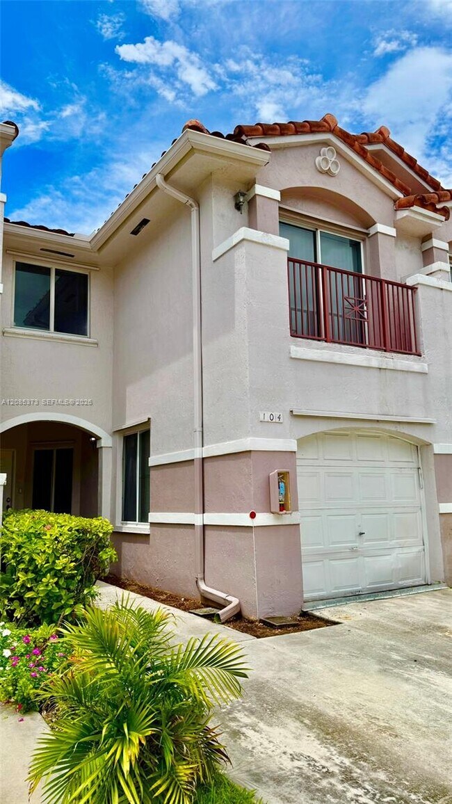Building Photo - 10130 SW 154th Cir Ct