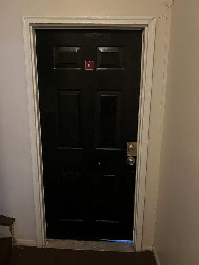 Foto del edificio - 835 N. Fulton Avenue