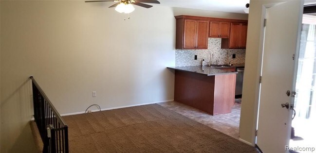 Foto del edificio - 2679 Roundtree Dr