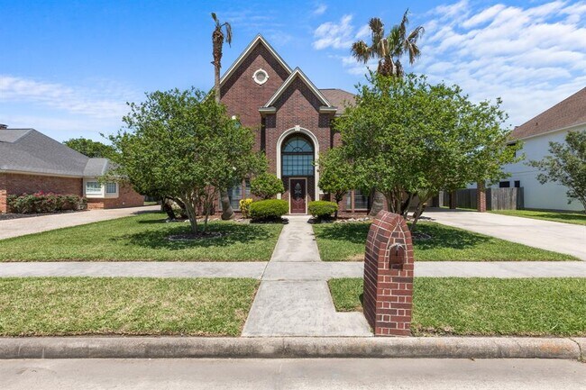 Building Photo - 4512 Alamance Dr