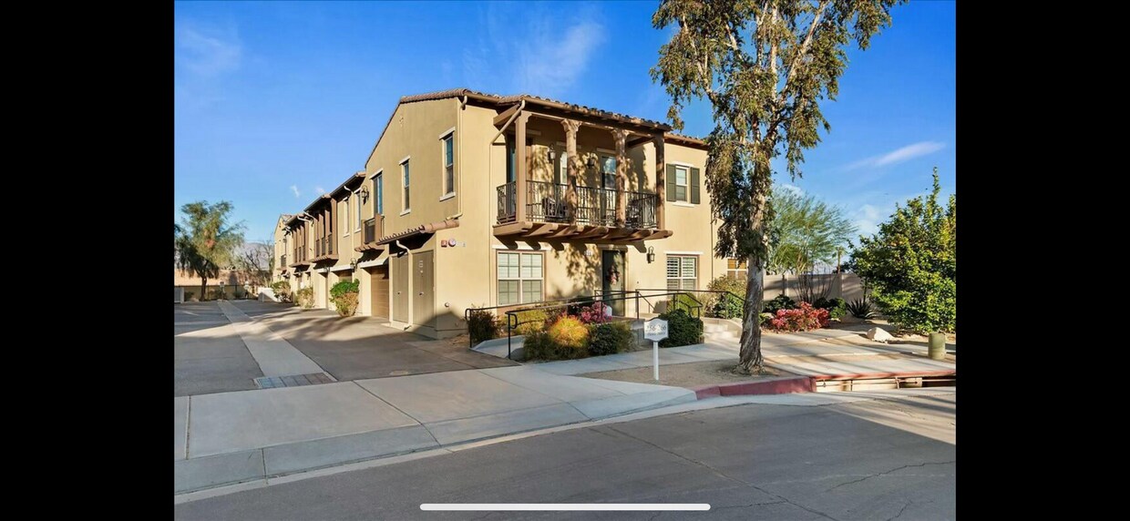 Primary Photo - Great Spanish Walk Condo