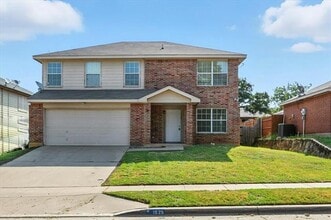 Building Photo - 1525 Hedgewood Trail