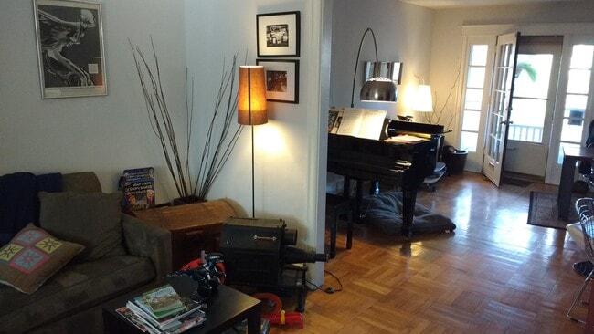 Building Photo - 110 E Roumfort Rd