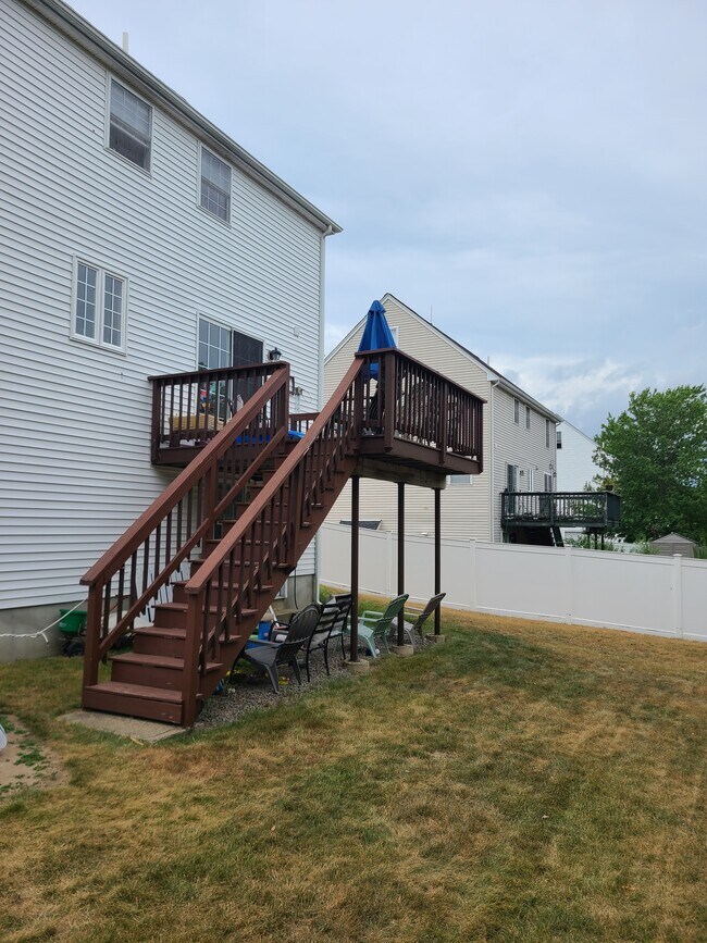 Building Photo - 162 Neponset St