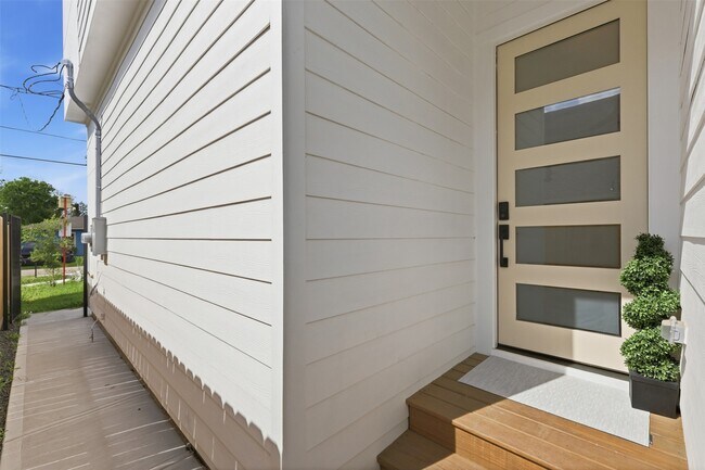 Foto del edificio - 435 Neyland St