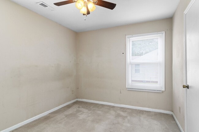 Building Photo - 503 Woodfin Rd