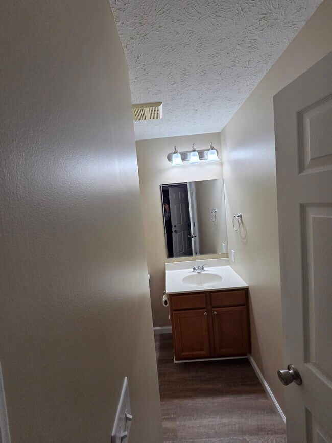 Building Photo - 835 Cornsilk Ct