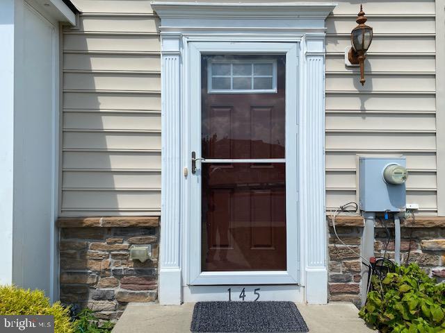 Building Photo - 145 Sandpiper Ct